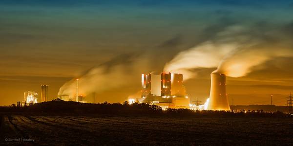 Kohlekraftwerk (Foto: Benita5/ pixabay)