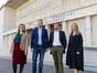 Das Team des Umweltinstituts lässt sich nicht unterkriegen. Im Bild zu sehen: Veronika Feicht (Referentin für Agrarpolitik), Fabian Holzheid (Politischer Geschäftsführer), Karl Bär (für sein Bundestagsmandat freigestellter Referent für Agrar- und Handelspolitik) und Annette Sperrfechter (Pressesprecherin)  (Foto:Villagio Photography).
