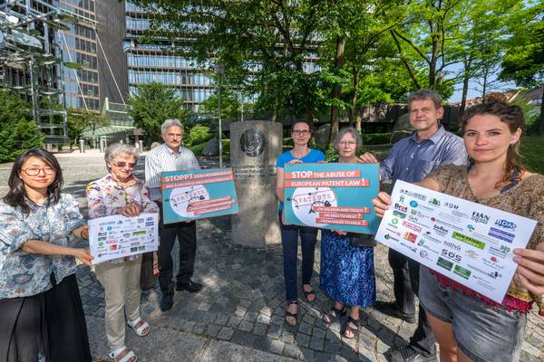 Umweltinstitut München, Einspruch gegen Lachspatent