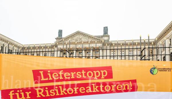 Ein Lieferstopp für Risikoreaktoren bleibt weiter unsicher (Foto: Jörg Farys/ Umweltinstitut)