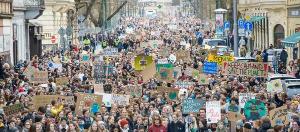 Klimastreik in Prag (Foto: @zewlakk_foto/ Twitter)