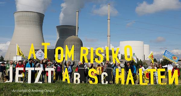 Atomrisiko jetzt Abschalten! Bild:  Umweltinstitut / .ausgestrahlt
