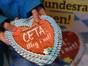 Das Infomaterial zur Aktion "Bayern: Stoppt CETA!". Foto: Christof Stache